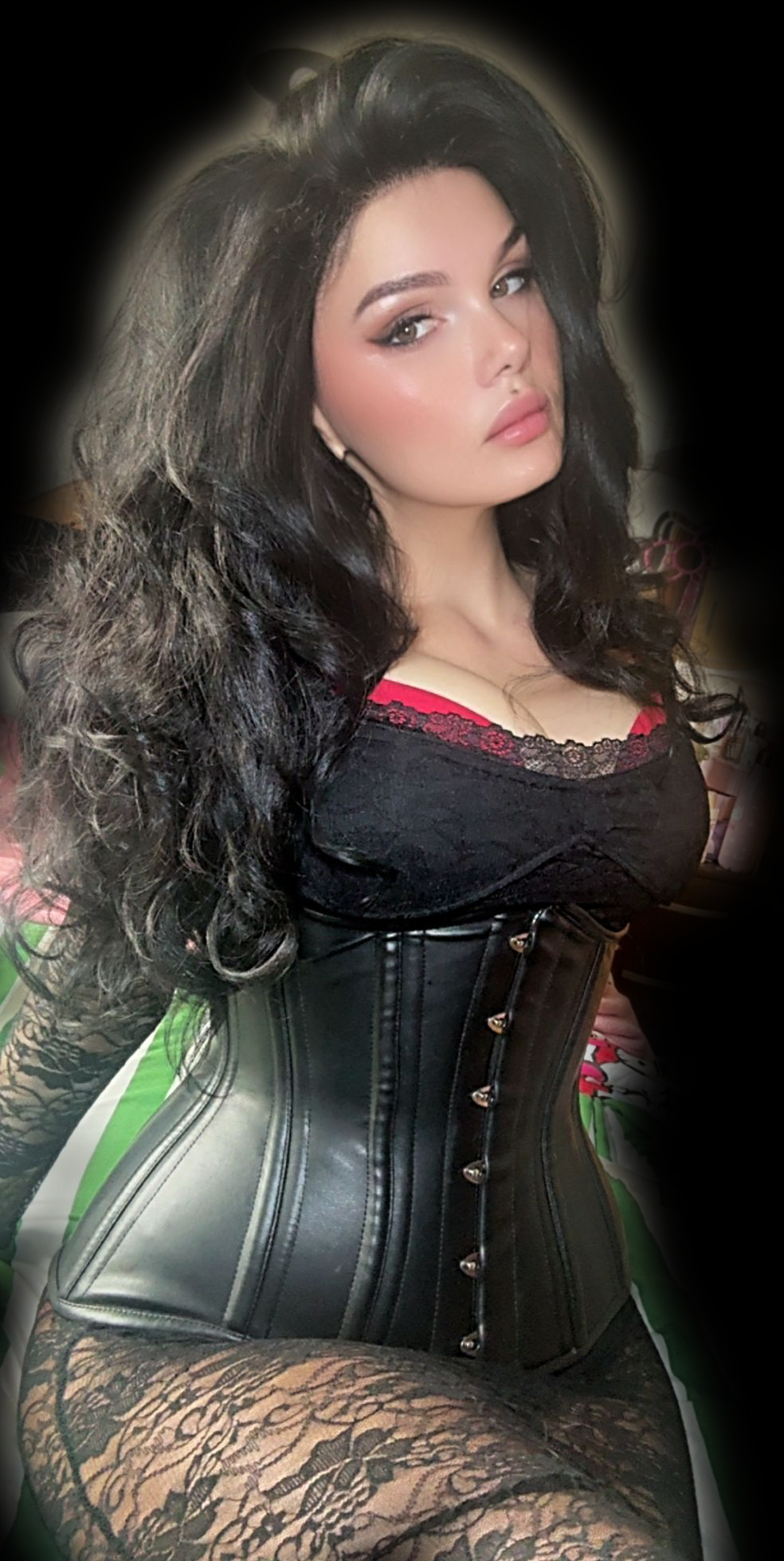 Domme Kitten